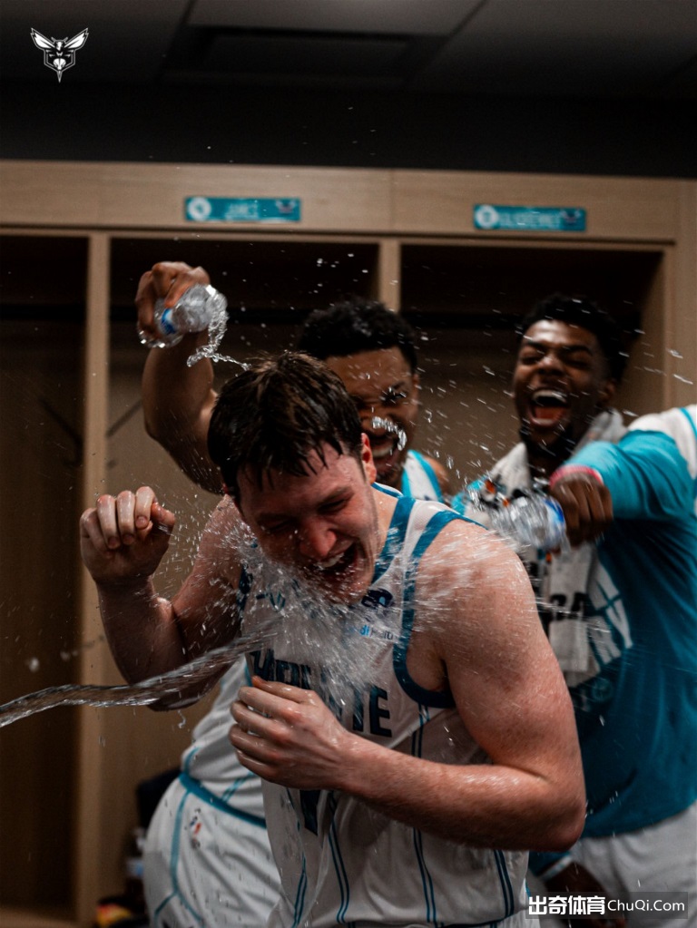 利物浦,轮全胜领跑,曼城紧追不,开云体育,开云体育官网,开云体育app,开云体育app下载